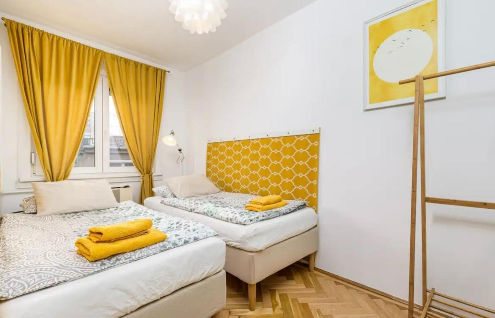 Elegant Escape By Buda Castle For Pleasure Seekers Budapest Exterior photo